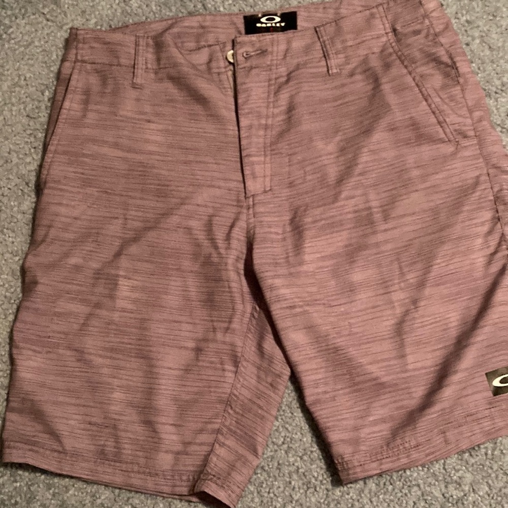 Men’s Oakley shorts